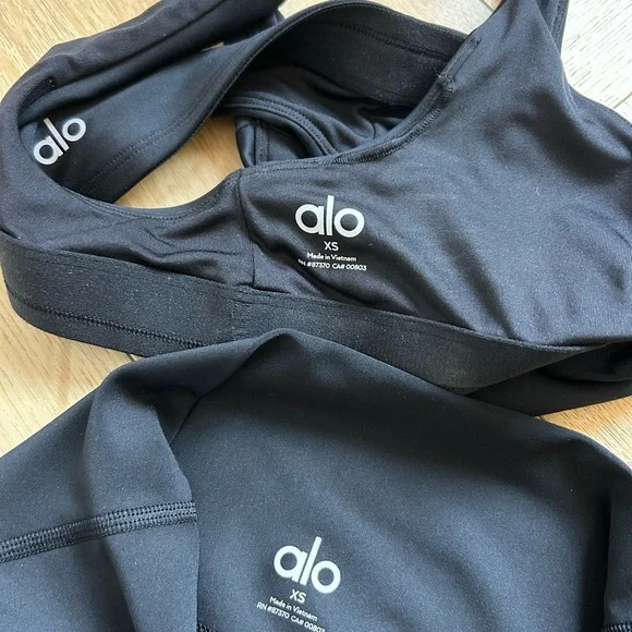 Alo set - Picture 3 of 3